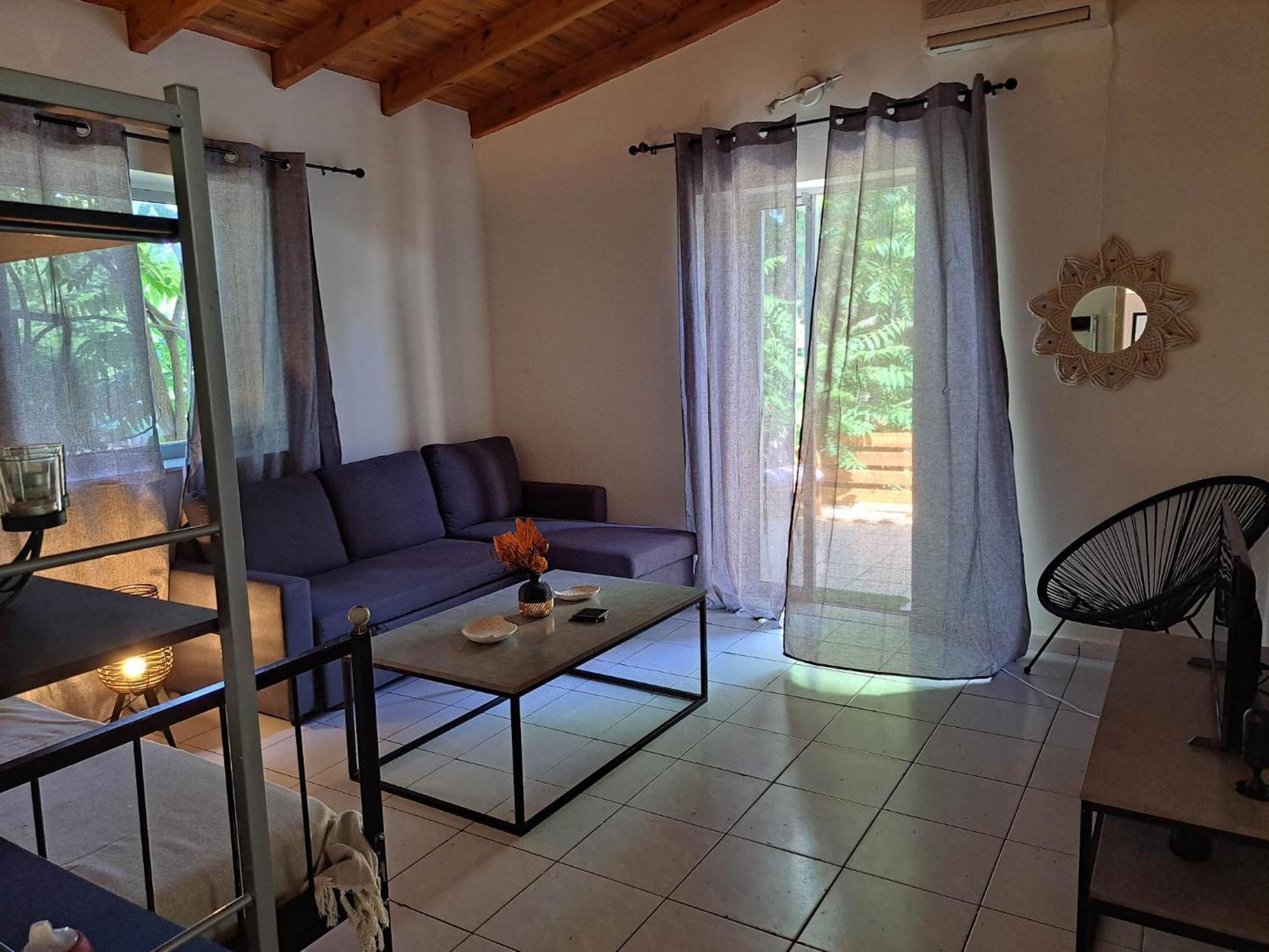 Felina House Villa Artemida  Bilik gambar